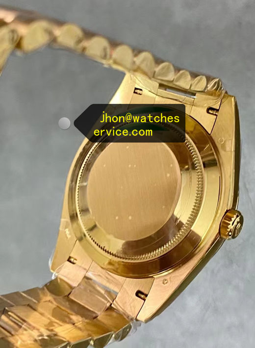  Yellow Gold Case
